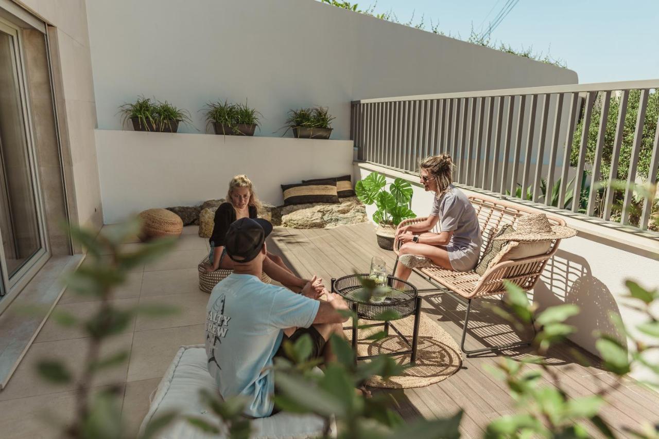 The Salty Pelican Yoga & Surf Retreat Ericeira Esterno foto